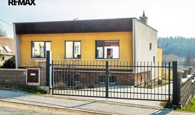 Prodej domu 200 m² s pozemkem 802 m², Šumná, okres Znojmo