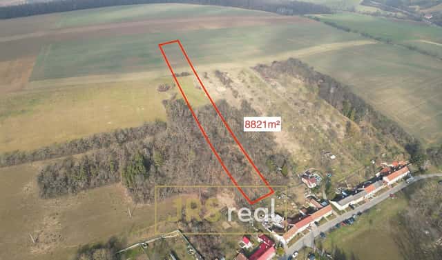 Prodej pole 8 821 m², Kroměříž – Zlámanka