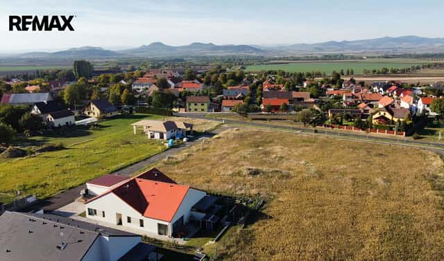 Prodej stavebního pozemku 857 m², Slavětín, okres Louny