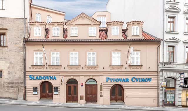 Pronájem kanceláře 90 m², Praha