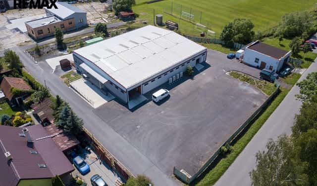 Pronájem výrobních prostor 1 335 m², Kateřinice, okres Vsetín