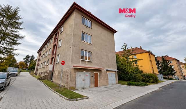 Pronájem bytu 2+1 56 m², 28. října, Louny