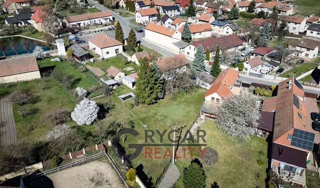 Prodej domu 130 m² s pozemkem 1 795 m², Jeviněves, okres Mělník