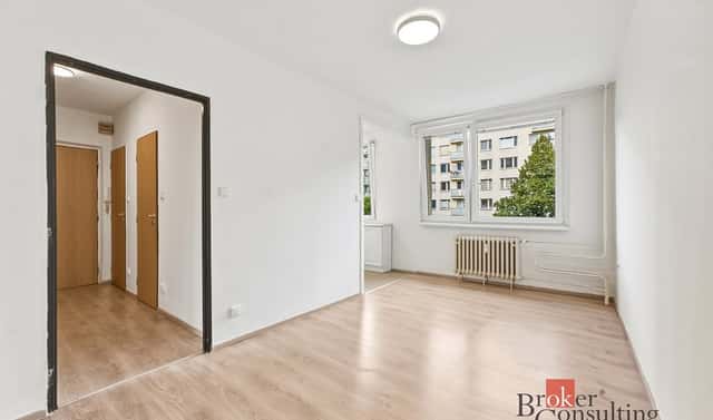 Prodej bytu 3+1 57 m², Sluneční, Pardubice – Polabiny