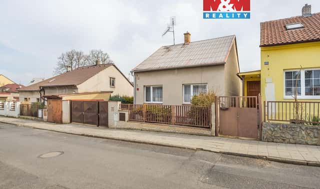 Prodej domu 92 m² s pozemkem 352 m², Dvořákova, Kladno – Švermov