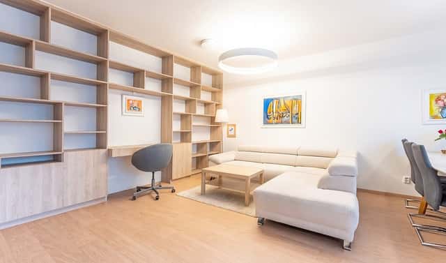 Prodej bytu 3+kk 83 m², Ve žlíbku, Praha 9 – Horní Počernice