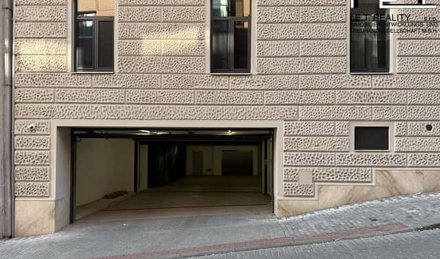 Pronájem garážového stání 10 m2, Brno - Staré Brno, Leitnerova, Brno – Staré Brno, okres Brno-město