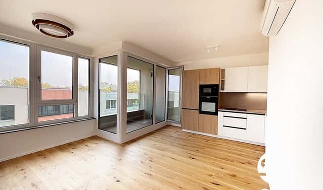 Pronájem bytu 2+kk 51 m², U Komína, Praha 5 – Radlice