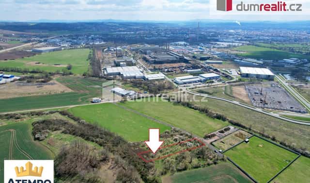 Prodej komerčního pozemku 1 632 m², Úsilné, okres České Budějovice
