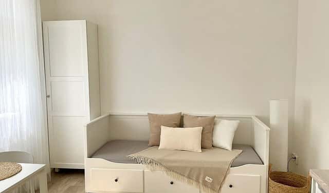 Pronájem bytu 1+kk 22 m², Závodu míru, Karlovy Vary – Stará Role