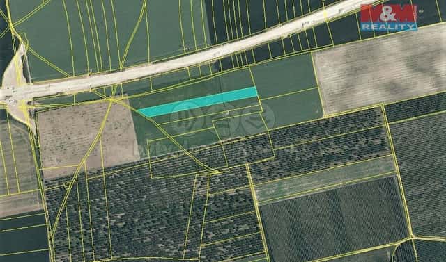 Prodej pole 3 189 m², Slaný, okres Kladno