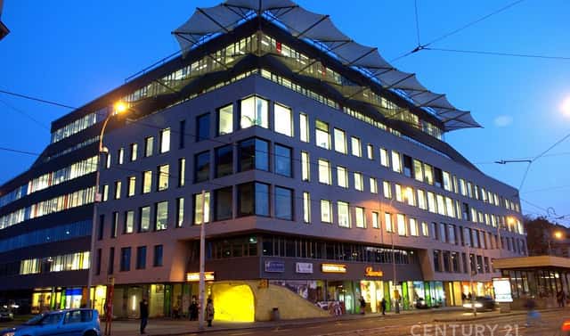 Pronájem kanceláře 239 m², Nádražní, Praha 5 – Smíchov