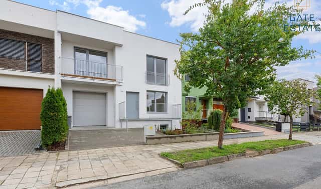 Prodej domu 217 m² s pozemkem 270 m², Sadová, Holešov, okres Kroměříž