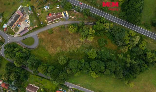 Prodej stavebního pozemku 11 375 m², Krásný Les – Damice, okres Karlovy Vary