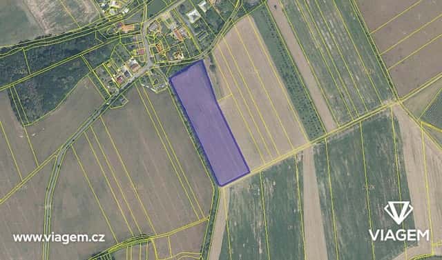 Prodej stavebního pozemku 3 709 m², Kladníky, okres Přerov