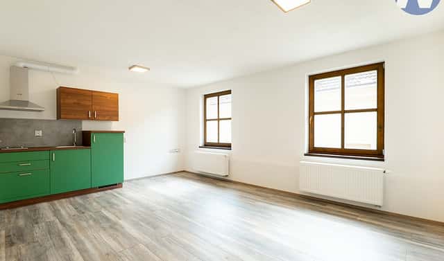 Pronájem bytu 1+kk 35 m², Komenského, Husinec, okres Prachatice