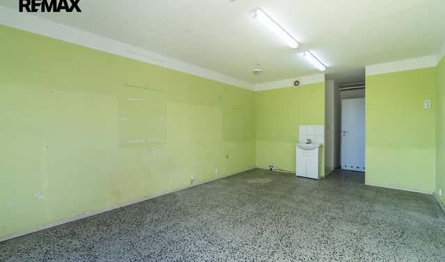 Pronájem obchodních prostor 28 m², Kupeckého, Praha 4 – Háje