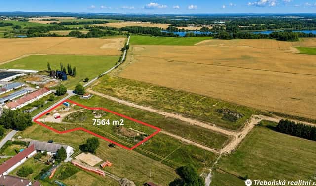 Prodej komerčního pozemku 7 564 m², Přesecká, Třeboň – Břilice, okres Jindřichův Hradec