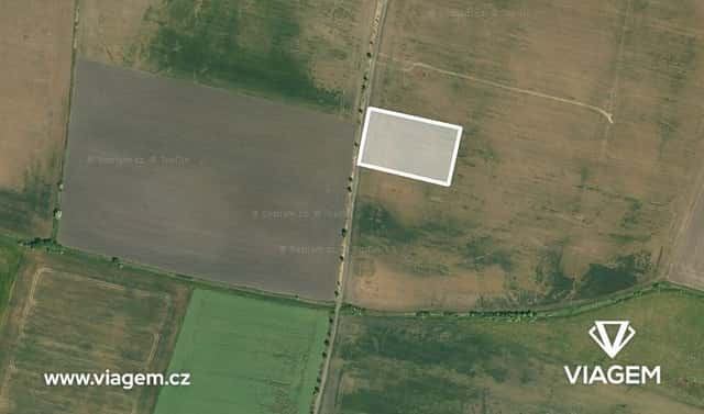 Prodej pole 2 877 m², Sudovo Hlavno, okres Praha-východ