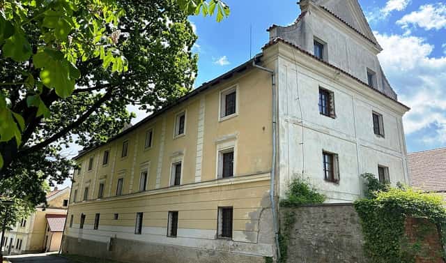 Prodej nájemního domu, činžáku 1 200 m², Ku ptáku, Kutná Hora – Žižkov