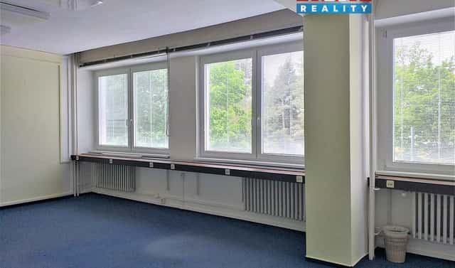 Pronájem kanceláře 30 m², Slavíčkova, Brno – Lesná, okres Brno-město