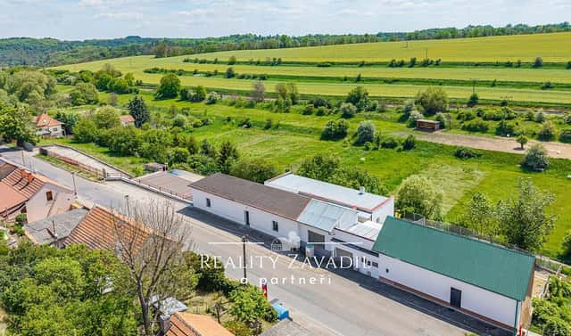 Prodej výrobních prostor 940 m², Koleč, okres Kladno