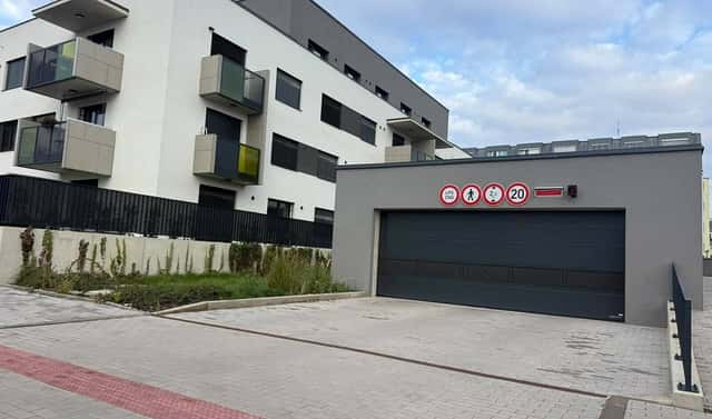 Prodej garážové stání v novostavbě, 15 m2, ulice Nebřenická, Praha 11 - Chodov, Nebřenická, Praha 4 – Chodov