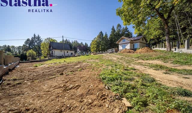 Prodej stavebního pozemku 739 m², Cetyně, okres Příbram