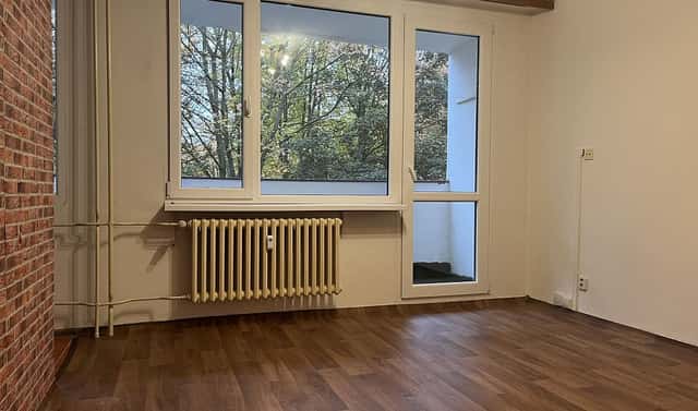 Pronájem bytu 1+kk 34 m², Norská, Kladno – Kročehlavy