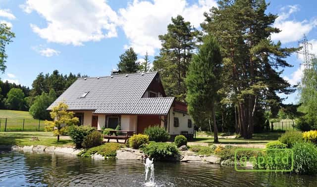 Prodej domu 222 m² s pozemkem 7 330 m², Dvory, okres Prachatice
