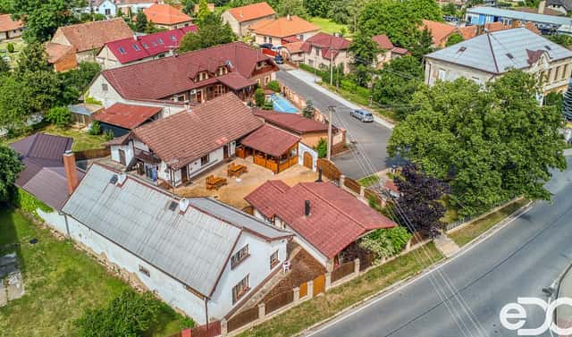 Prodej domu 178 m² s pozemkem 1 121 m², Hradešín, okres Kolín