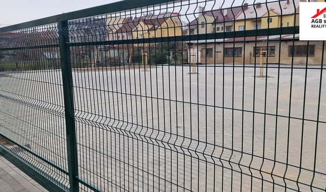 Parkovací stání Uherské Hradiště, Mojmírova, Uherské Hradiště