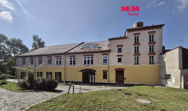 Pronájem obchodních prostor 695 m², náměstí Míru, Svitavy – Město