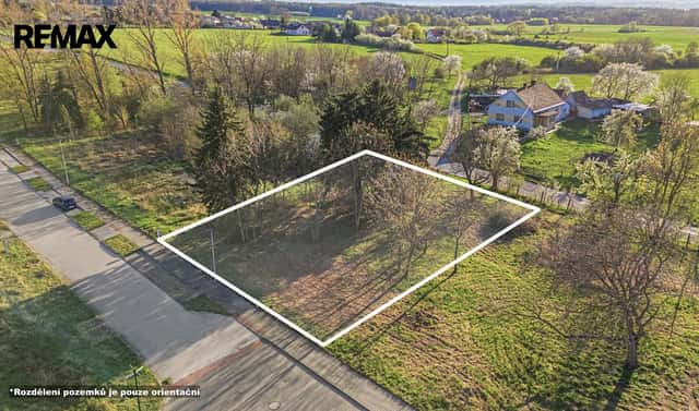 Prodej stavebního pozemku 1 019 m², Žáky, okres Kutná Hora