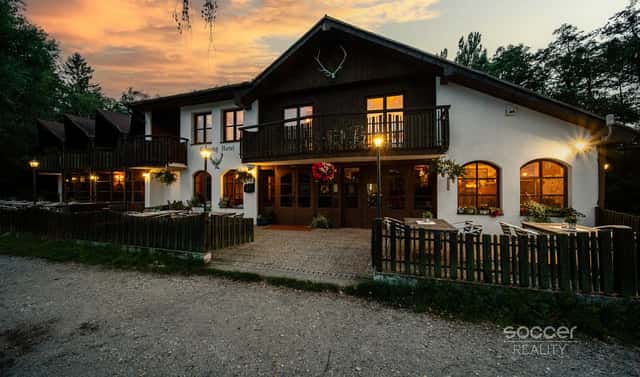 Prodej chaty/chalupy 1 150 m² s pozemkem 2 217 m², Jivák, Loučeň – Patřín, okres Nymburk