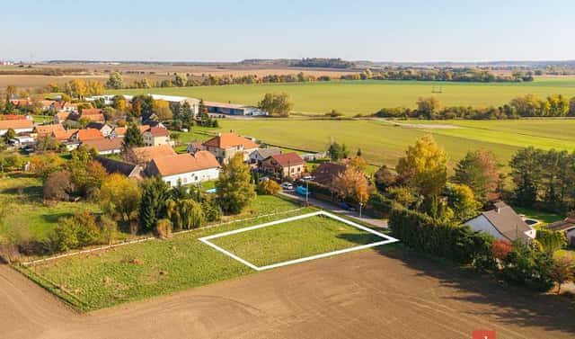 Prodej stavebního pozemku 700 m², Přelouč – Škudly, okres Pardubice