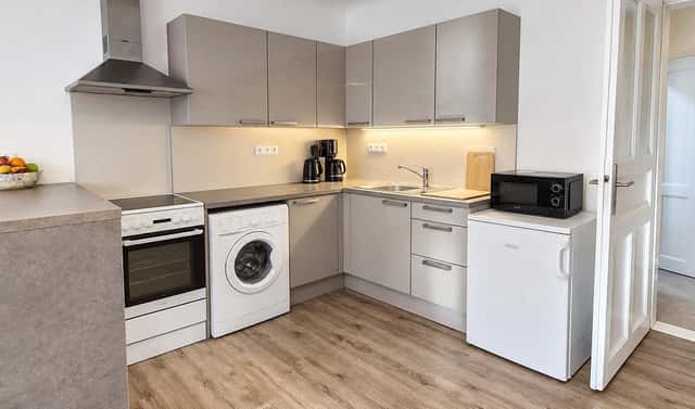 Pronájem bytu 2+kk 43 m², Saratovská, Praha 10 – Strašnice