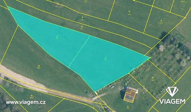 Prodej stavebního pozemku 1 305 m², Nové Hrady, okres České Budějovice