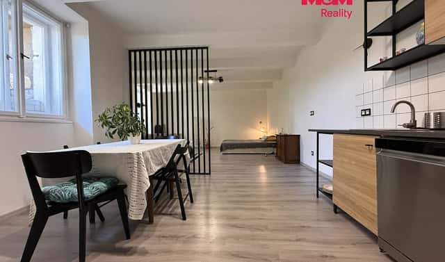 Pronájem bytu 1+kk 60 m², Xaveriova, Praha 5 – Smíchov