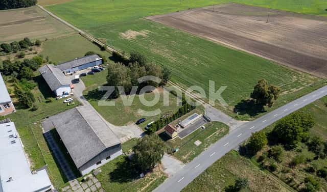 Prodej komerčního objektu (jiného typu) 740 m², Chropyně – Plešovec, okres Kroměříž