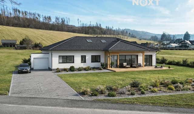 Prodej stavebního pozemku 1 752 m², Karlovice, okres Bruntál