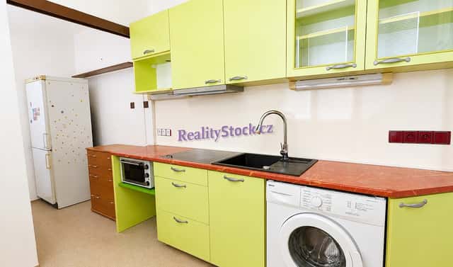 Prodej bytu 2+1 52 m², Bezručova, Benešov