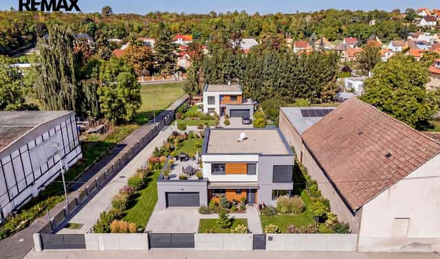 Prodej stavebního pozemku 1 449 m², Kladno