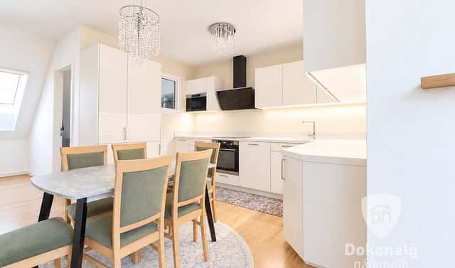Pronájem bytu 4+kk 93 m², Urxova, Praha 8 – Karlín