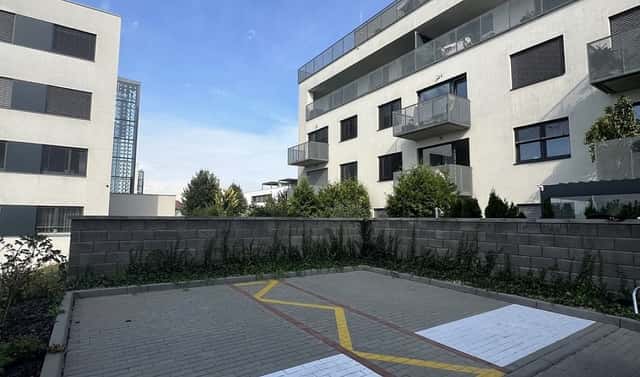 Prodej parkovacího stání 16 m2, ul. Kumpoštova, Brno-Sadová, Kumpoštova, Brno – Sadová, okres Brno-město