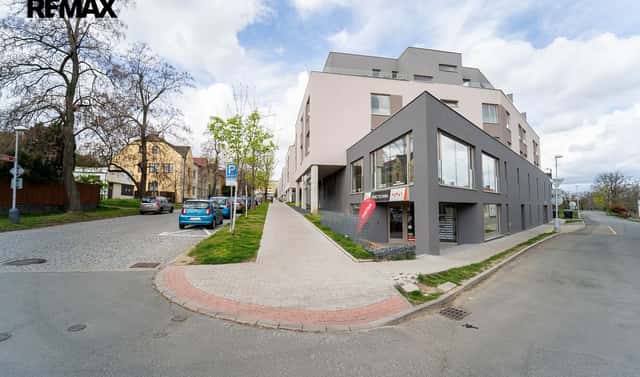 Prodej dvou garážových stání v novém bytové domě, ulice 5. května, Kolín, 5. května, Kolín – Kolín II