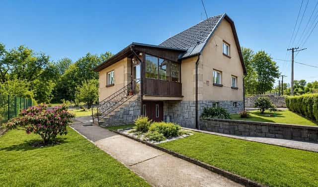 Prodej domu 177 m² s pozemkem 1 568 m², Žulová – Tomíkovice, okres Jeseník