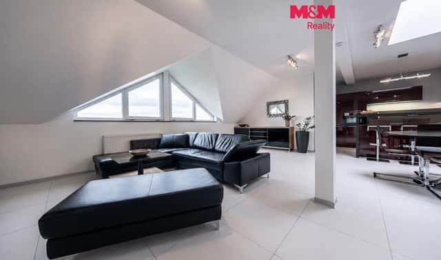 Prodej bytu 2+kk 95 m², T. G. Masaryka, Horoměřice, okres Praha-západ