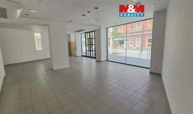 Pronájem obchodních prostor 121 m², Komenského, Kladno