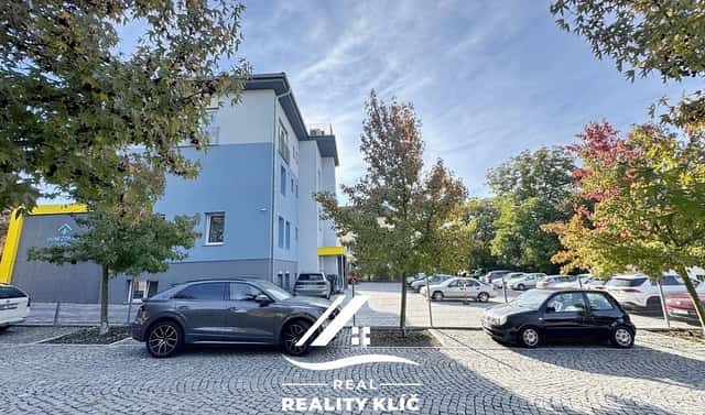 Pronájem kanceláře 57 m², Školní, Hlučín, okres Opava